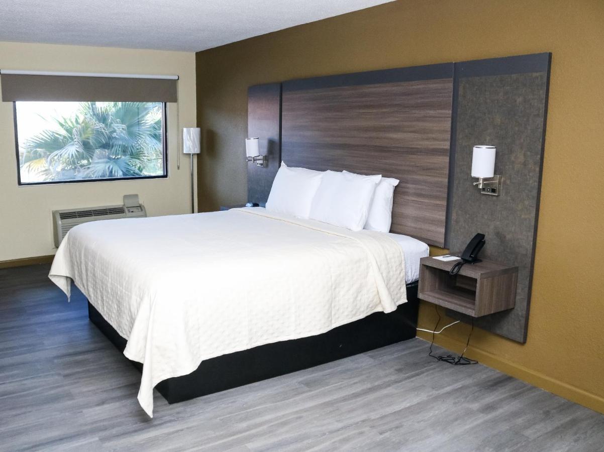 Rodeway Inn Phenix City Exteriör bild